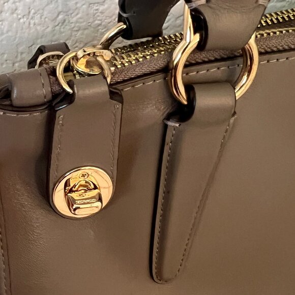 Authentic Coach purse USA pat. 5722126 - Picture 10 of 12